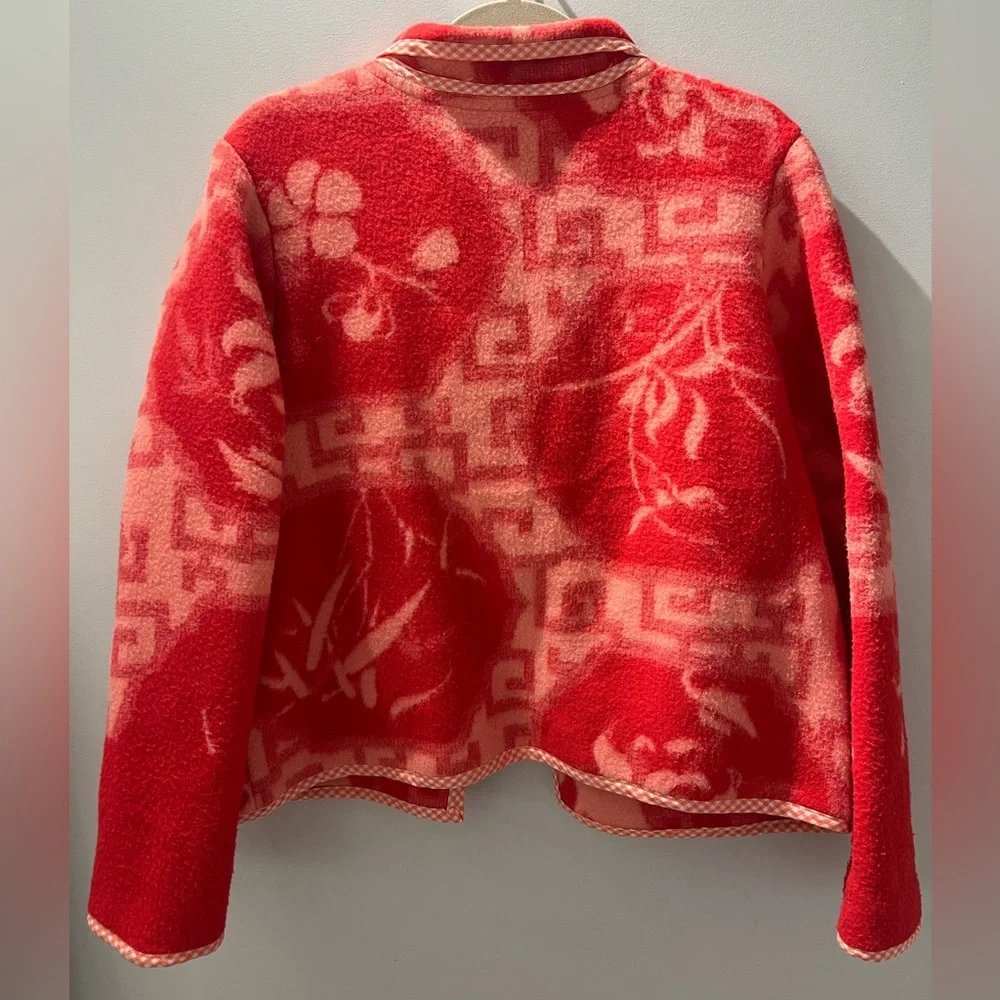 One-of-a-Kind Handmade Blanket Jacket — Graphic Fleece, “Seal” Patch, Size S/M - Picture 5 of 5